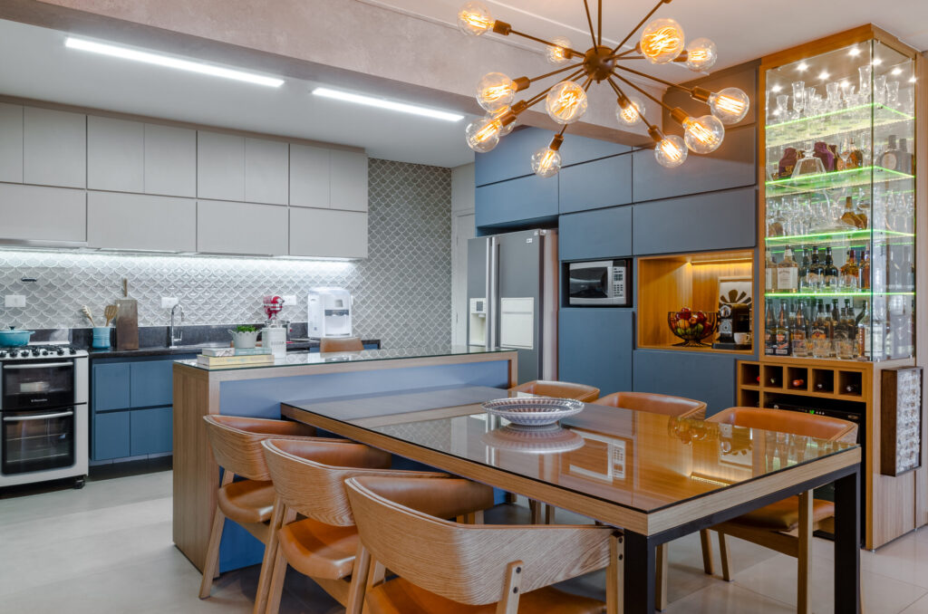 Uma cozinha planejada traz seu estilo ao ambiente e torna muito mais organizado e funcional.