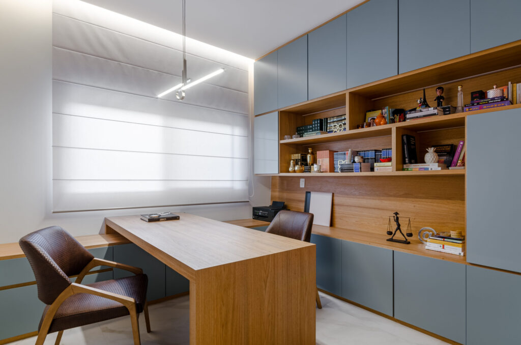 Um home office planejado permite a otimização do ambiente.